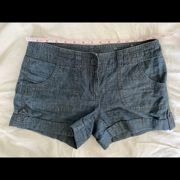 Loft Linen Shorts - Picture 9 of 10